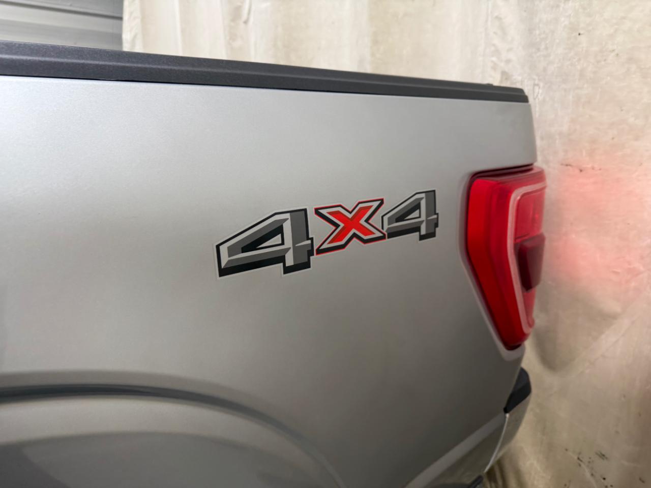 Ford F-150 XLT 4WD SuperCrew 6.5' Box 2023