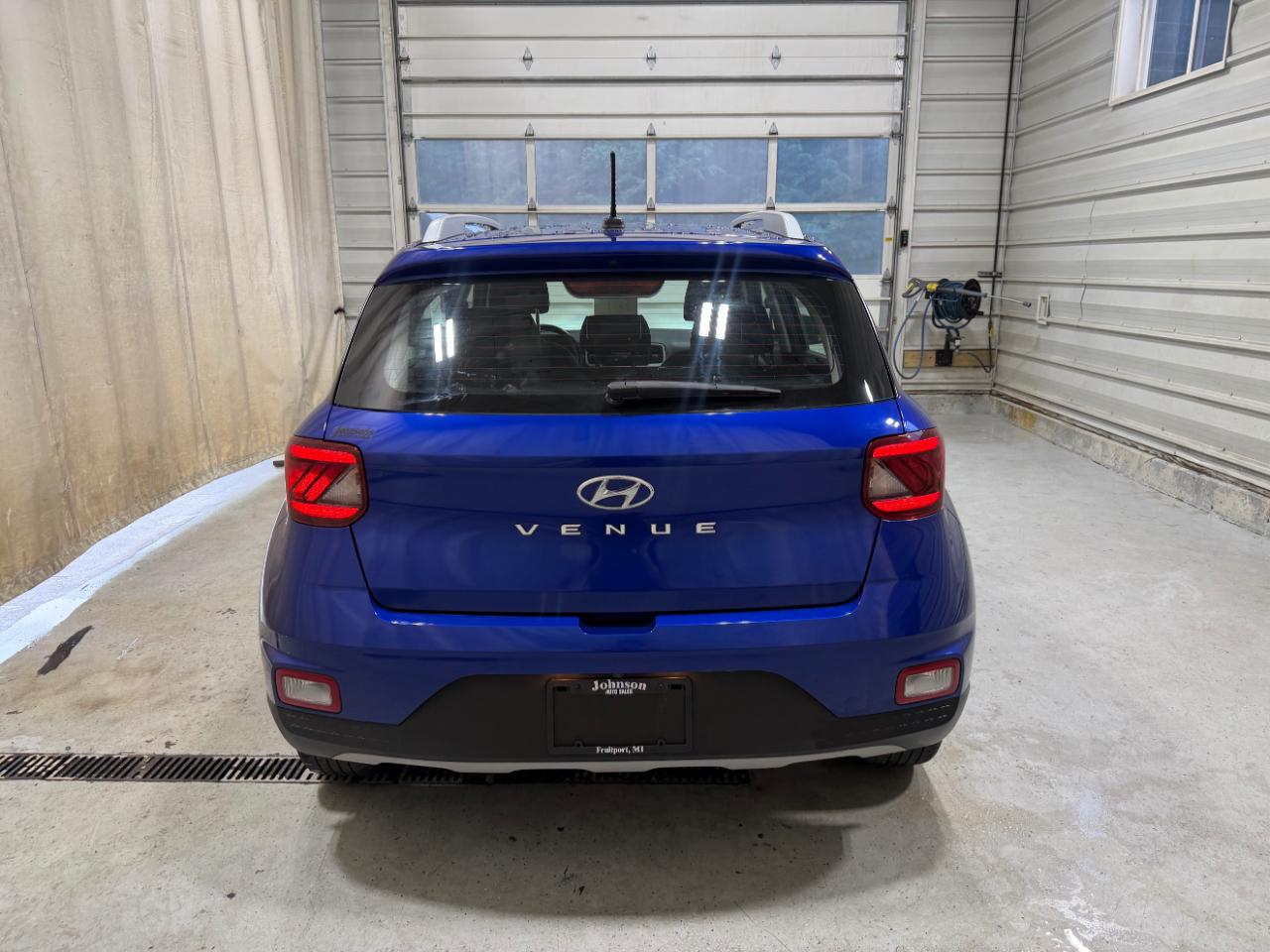 Hyundai Venue Limited IVT 2023