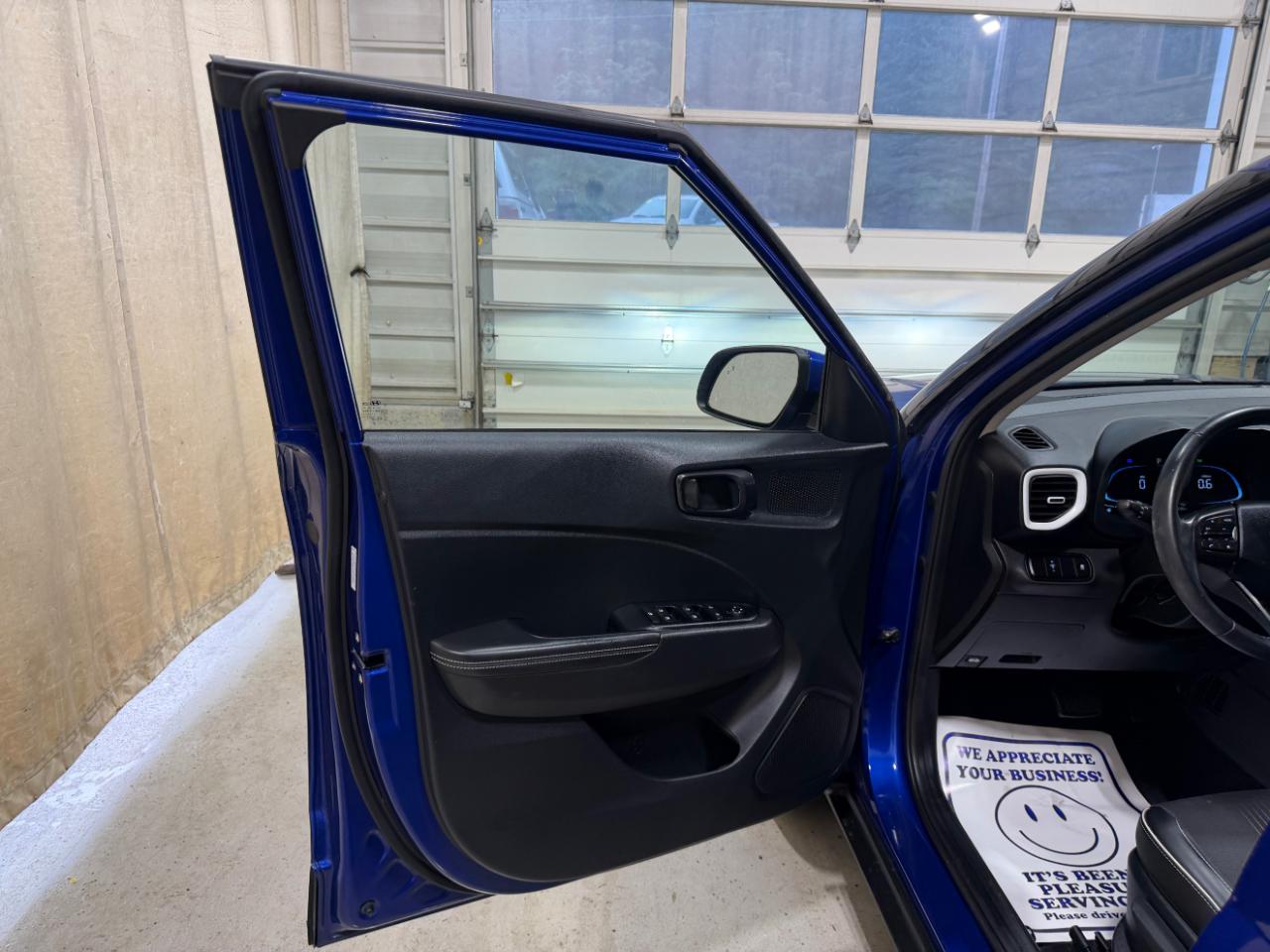Hyundai Venue Limited IVT 2023