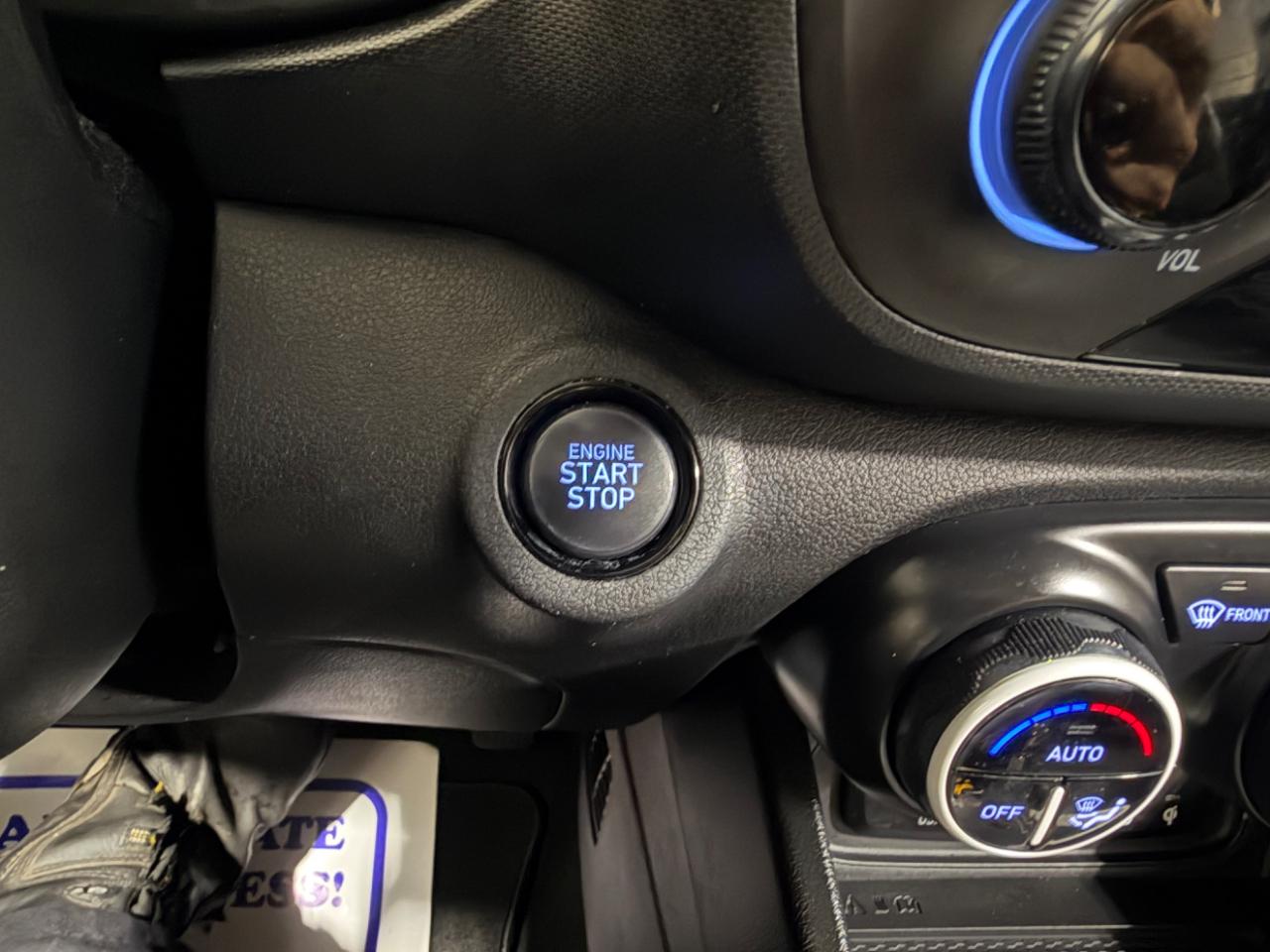 Hyundai Venue Limited IVT 2023