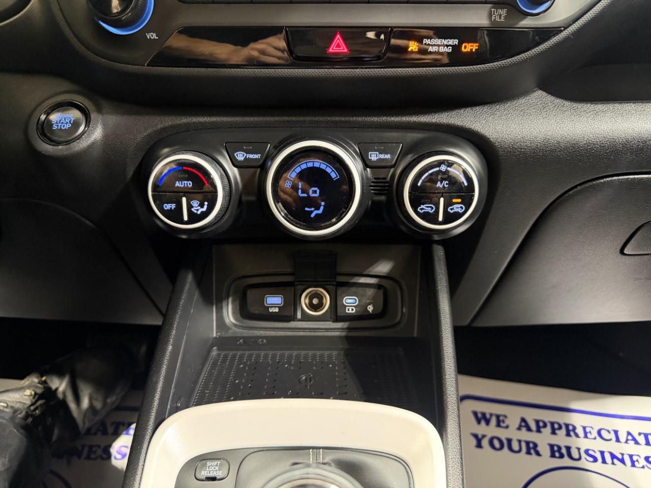 Hyundai Venue Limited IVT 2023