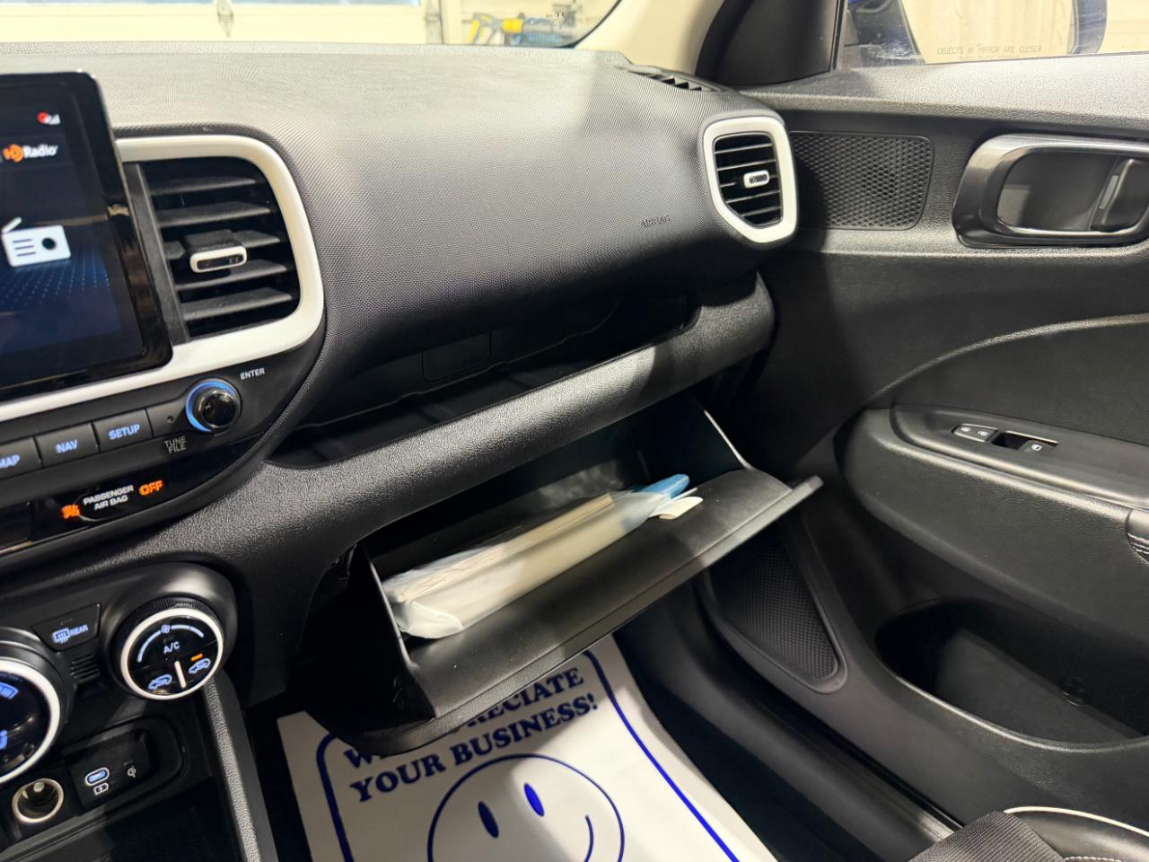 Hyundai Venue Limited IVT 2023