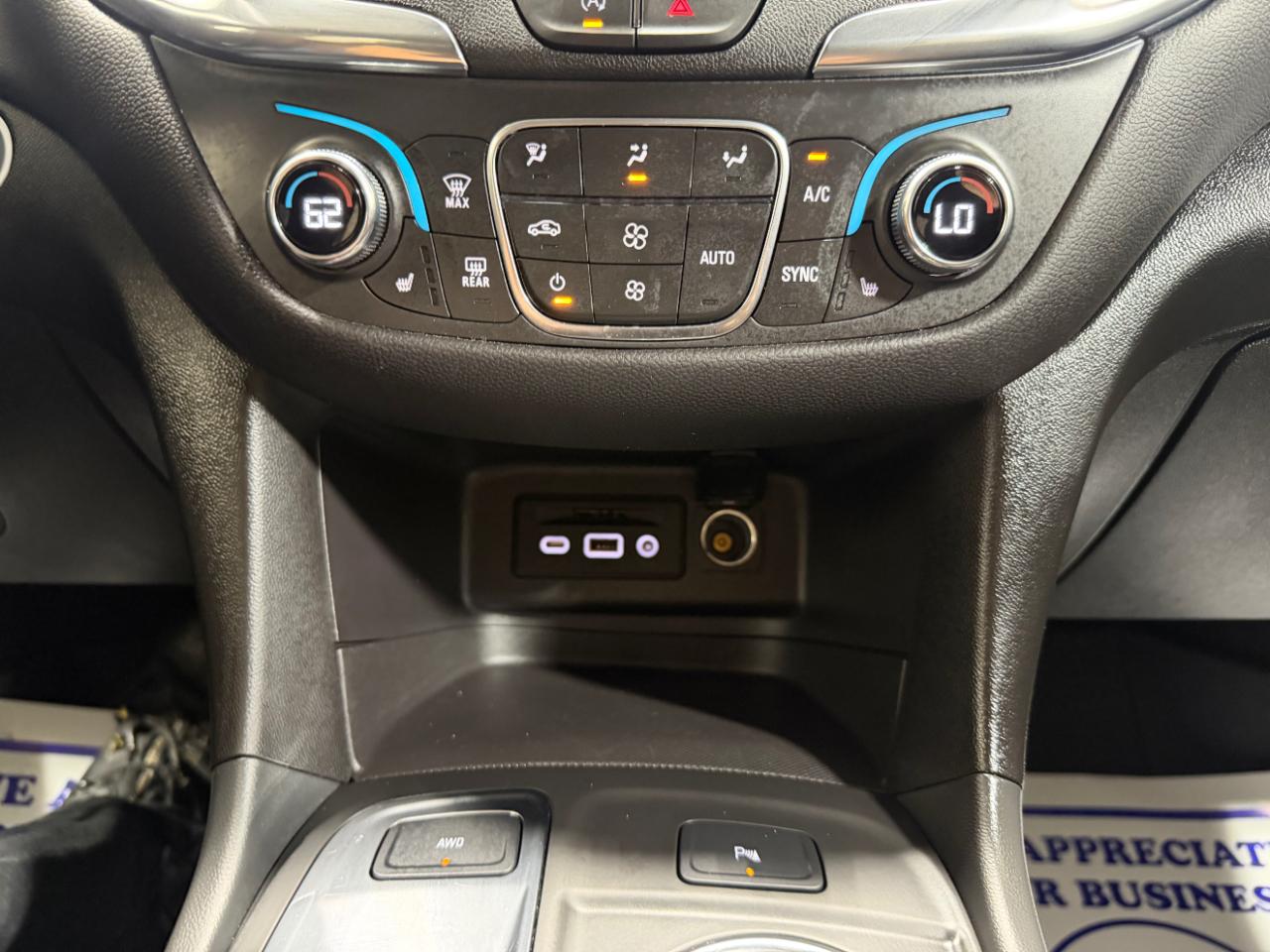 Chevrolet Equinox AWD 4dr LT w/1LT 2024