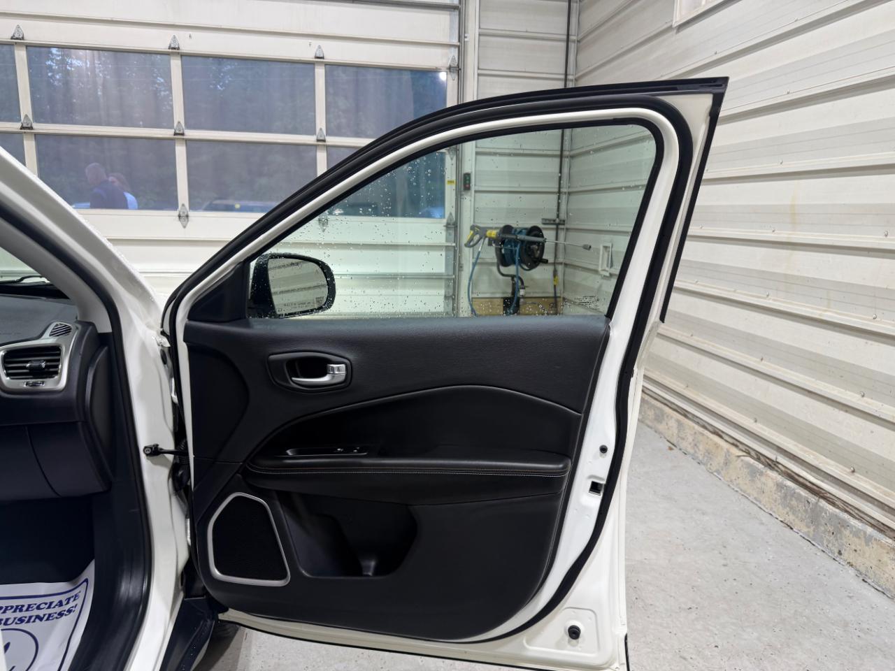 Jeep Compass Latitude FWD 2018