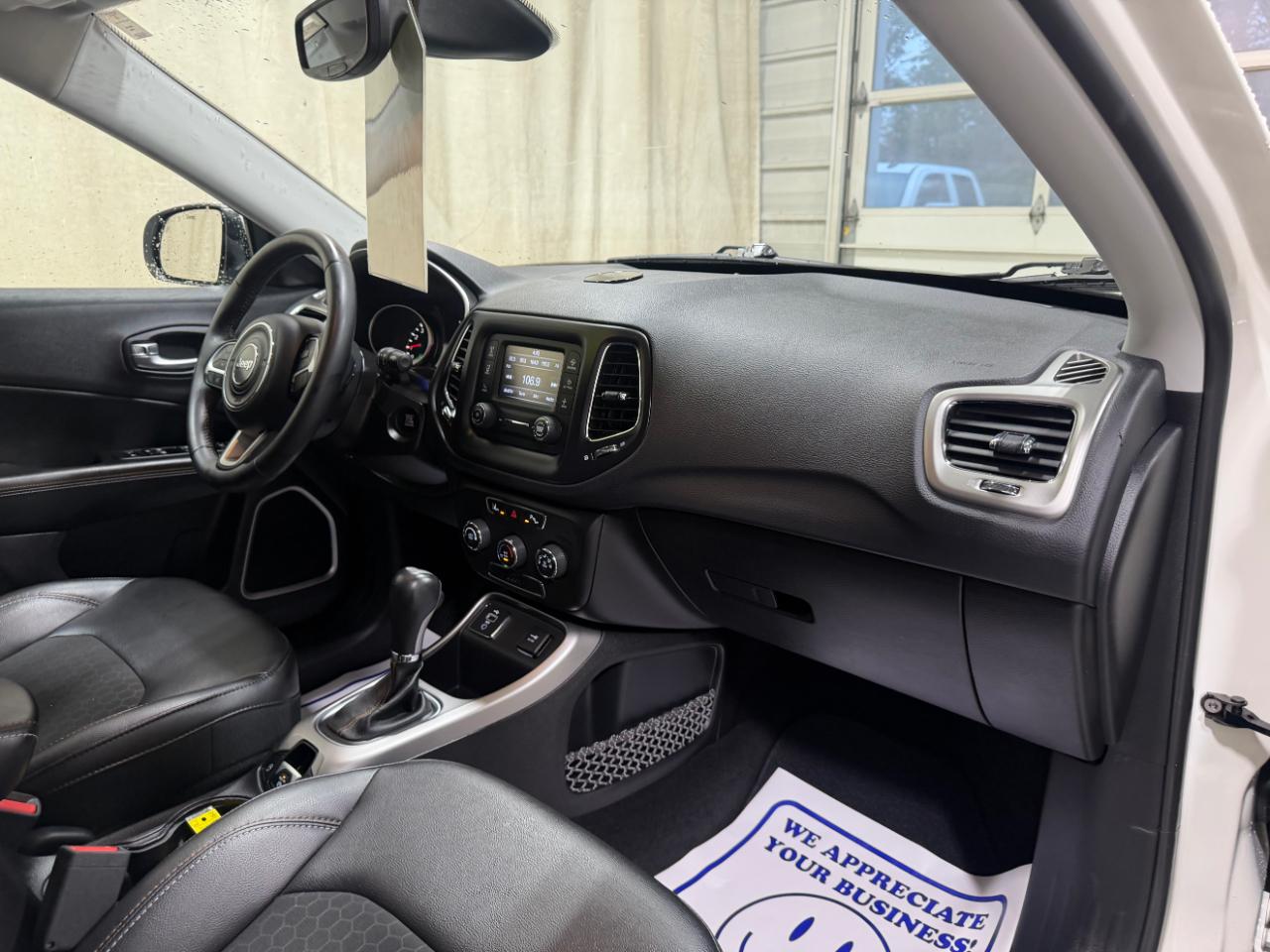 Jeep Compass Latitude FWD 2018
