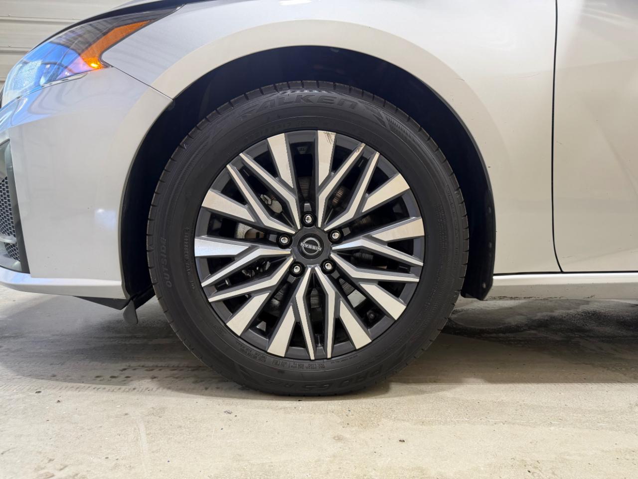 Nissan Altima 2.5 SV AWD Sedan 2023