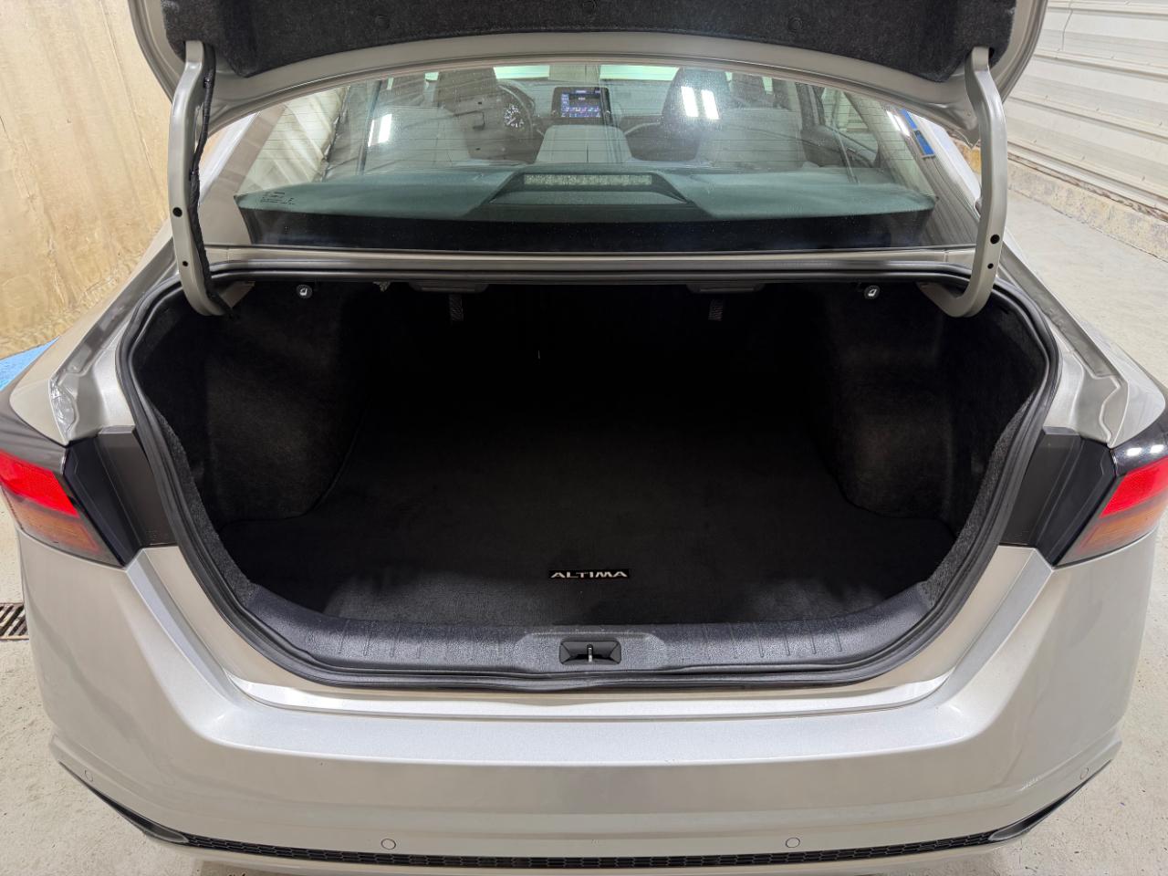 Nissan Altima 2.5 SV AWD Sedan 2023