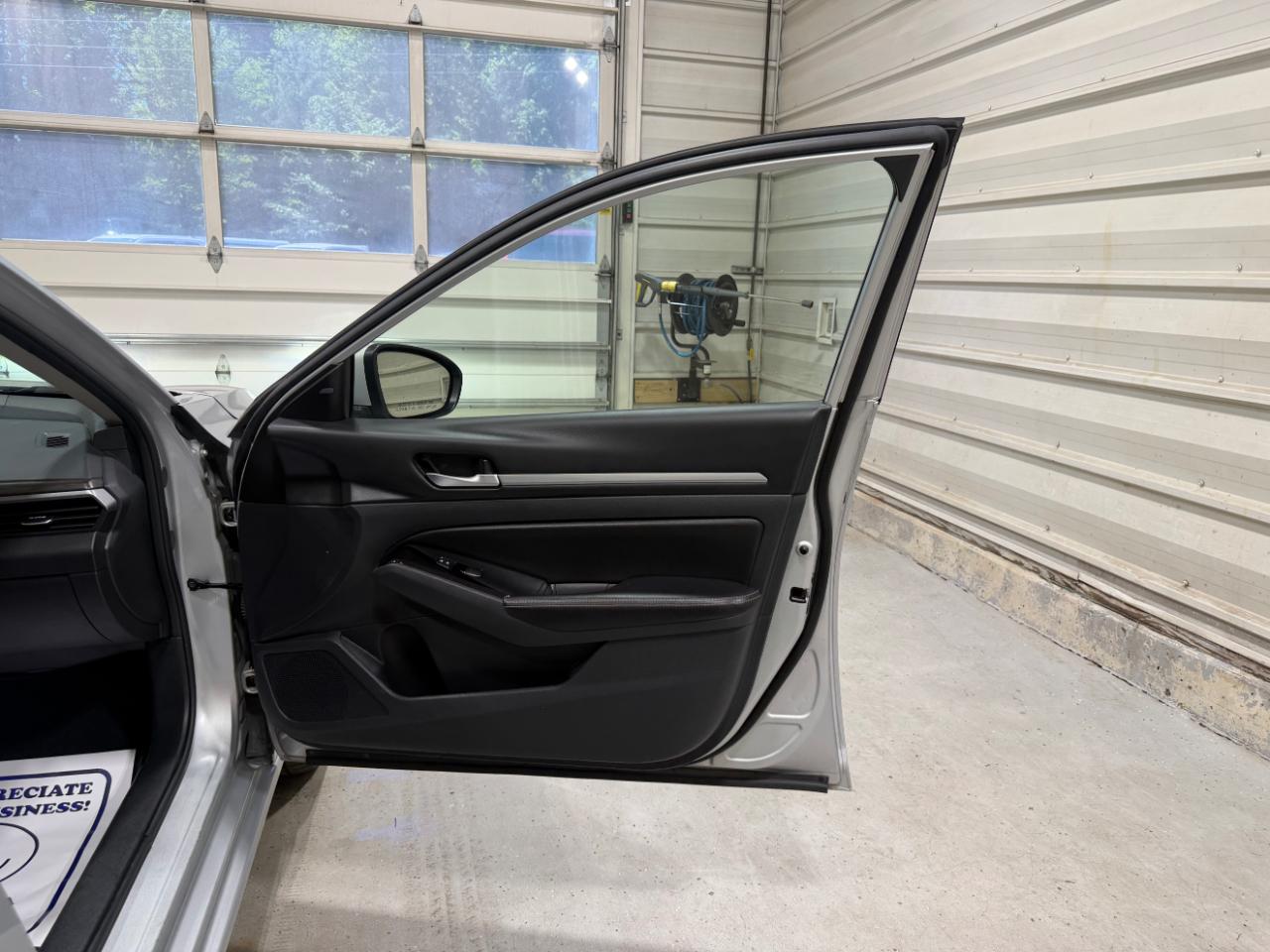 Nissan Altima 2.5 SV AWD Sedan 2023