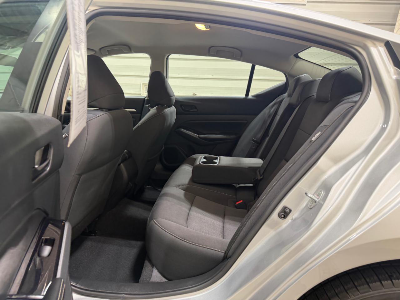 Nissan Altima 2.5 SV AWD Sedan 2023