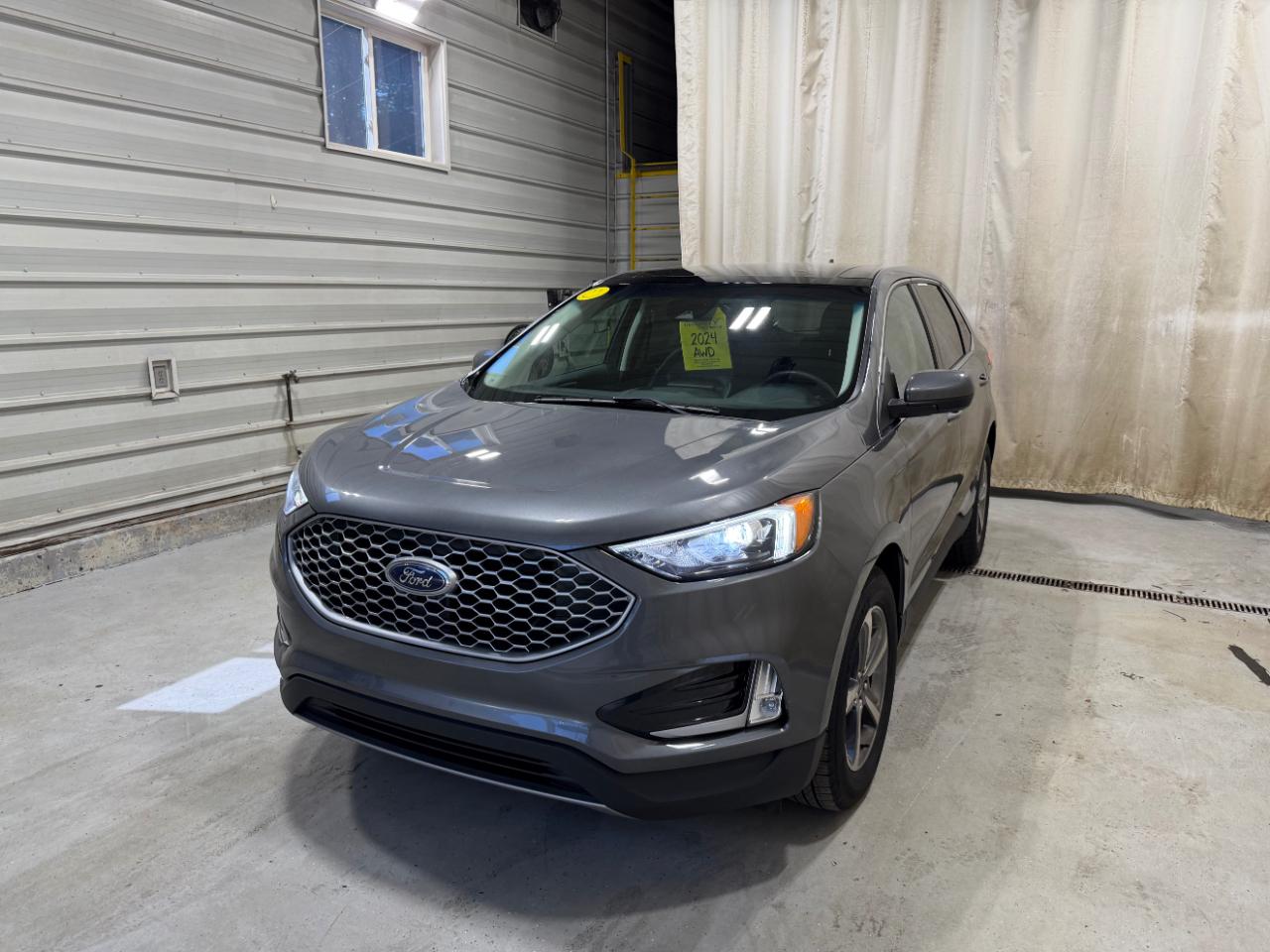 Ford Edge SEL AWD 2024