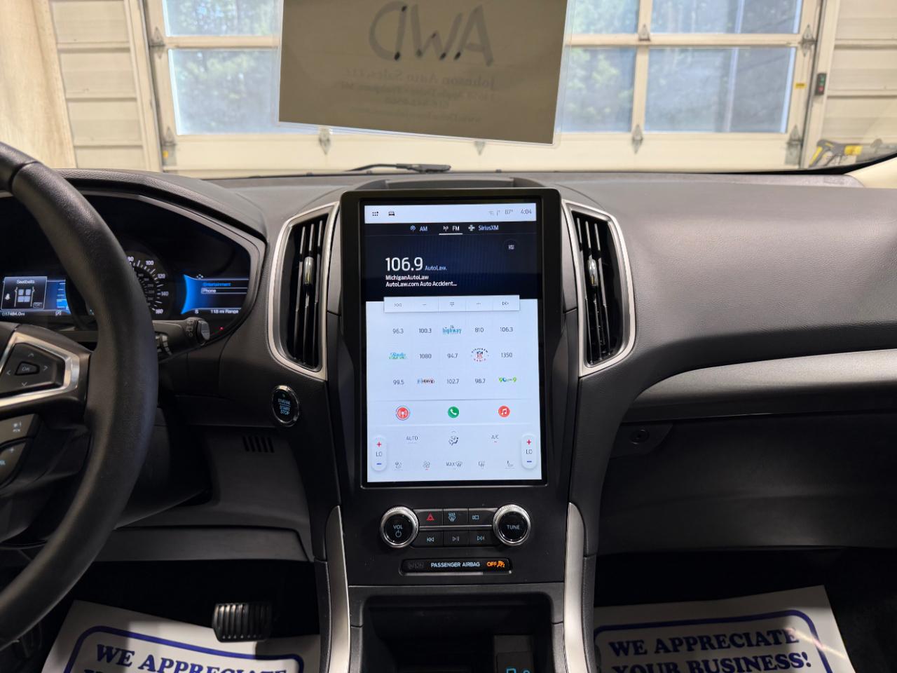 Ford Edge SEL AWD 2024