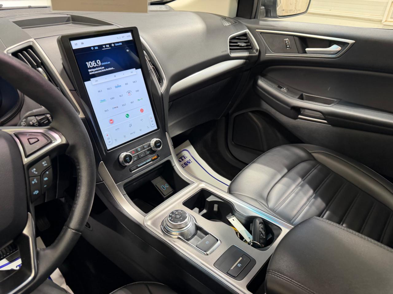 Ford Edge SEL AWD 2024