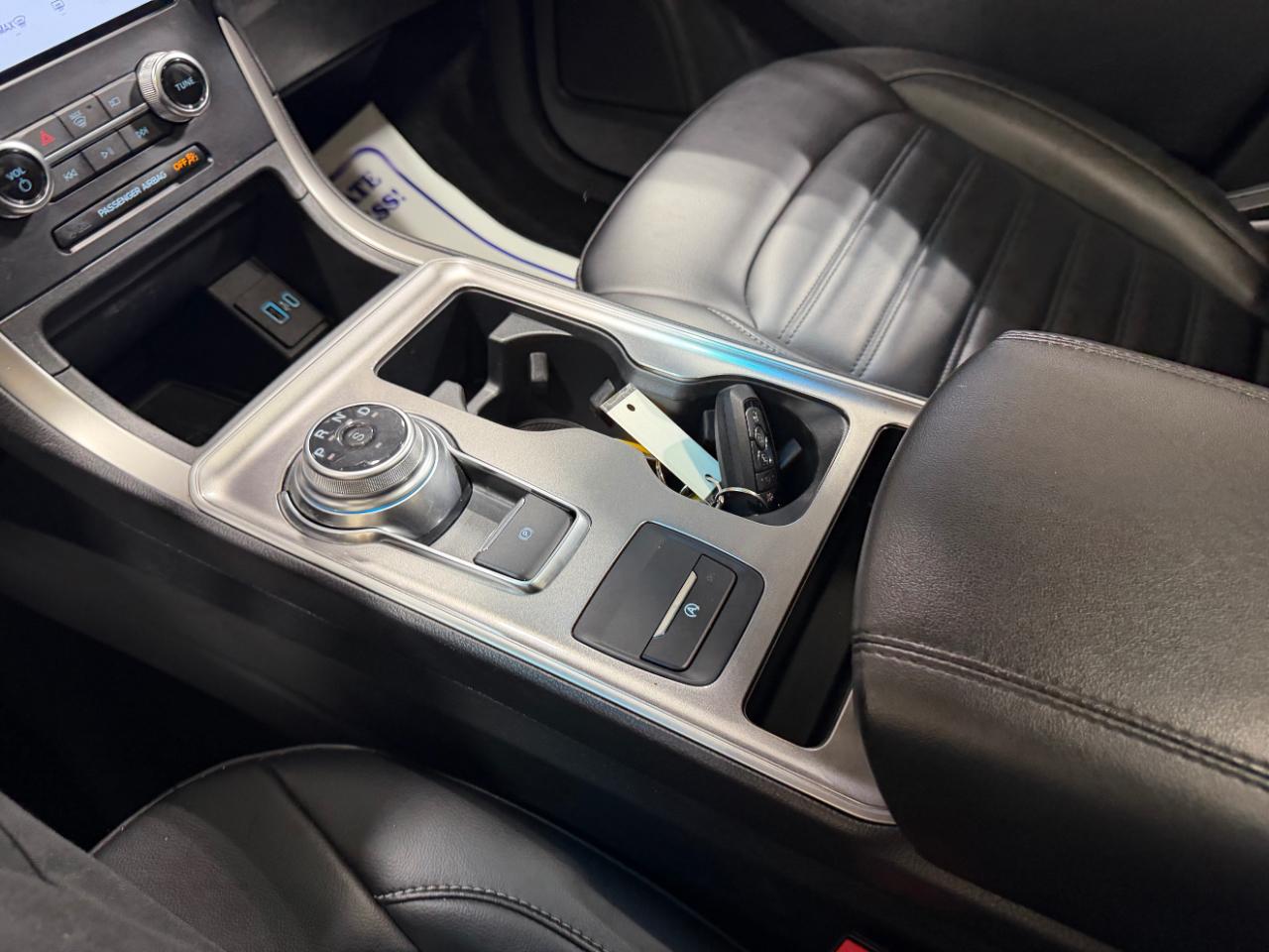 Ford Edge SEL AWD 2024