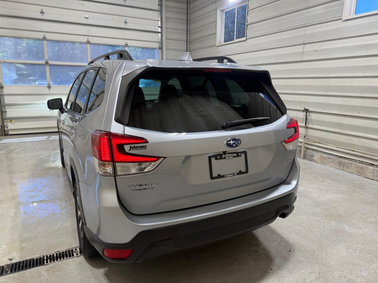 Subaru Forester Premium CVT 2023