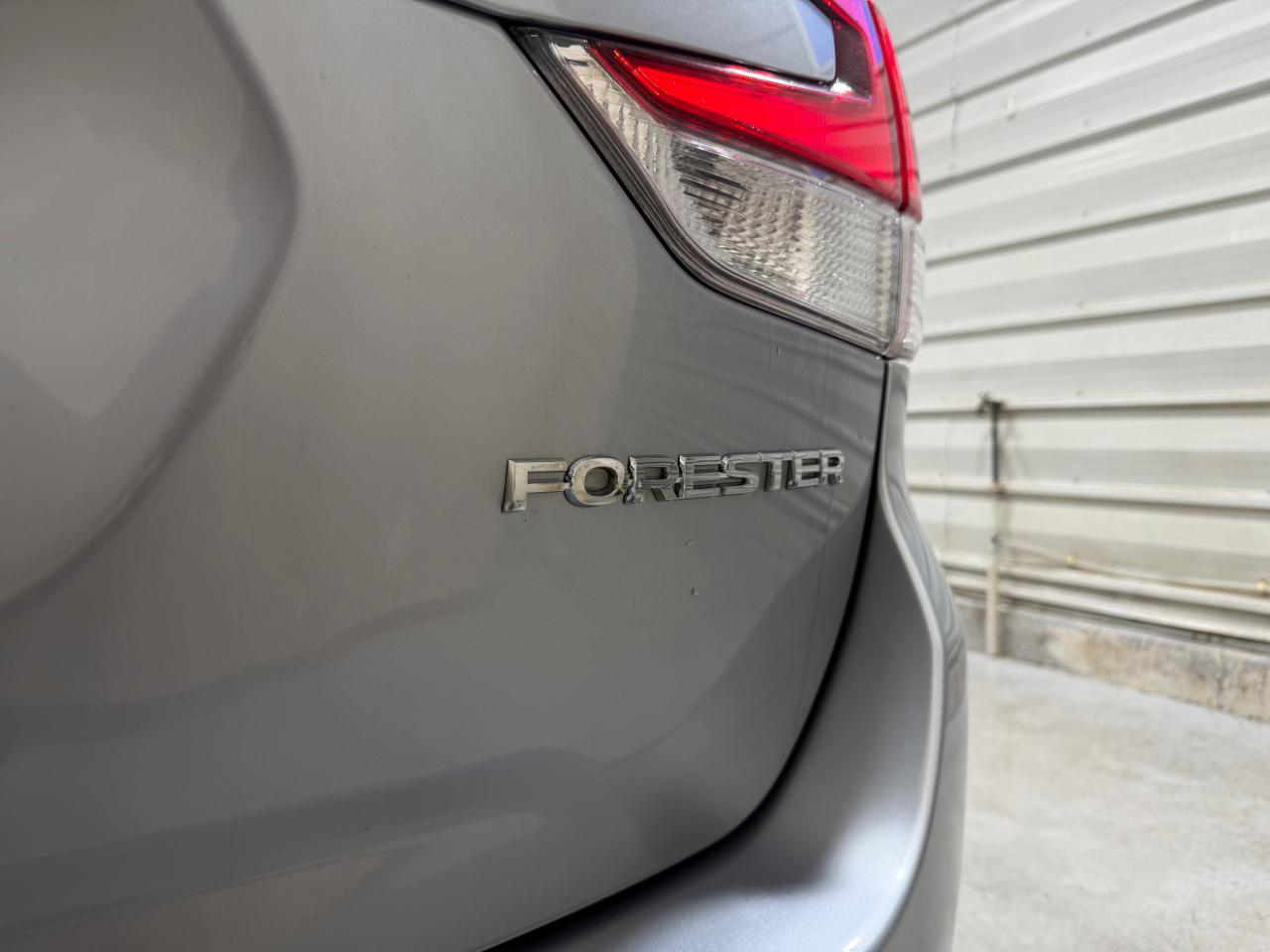 Subaru Forester Premium CVT 2023