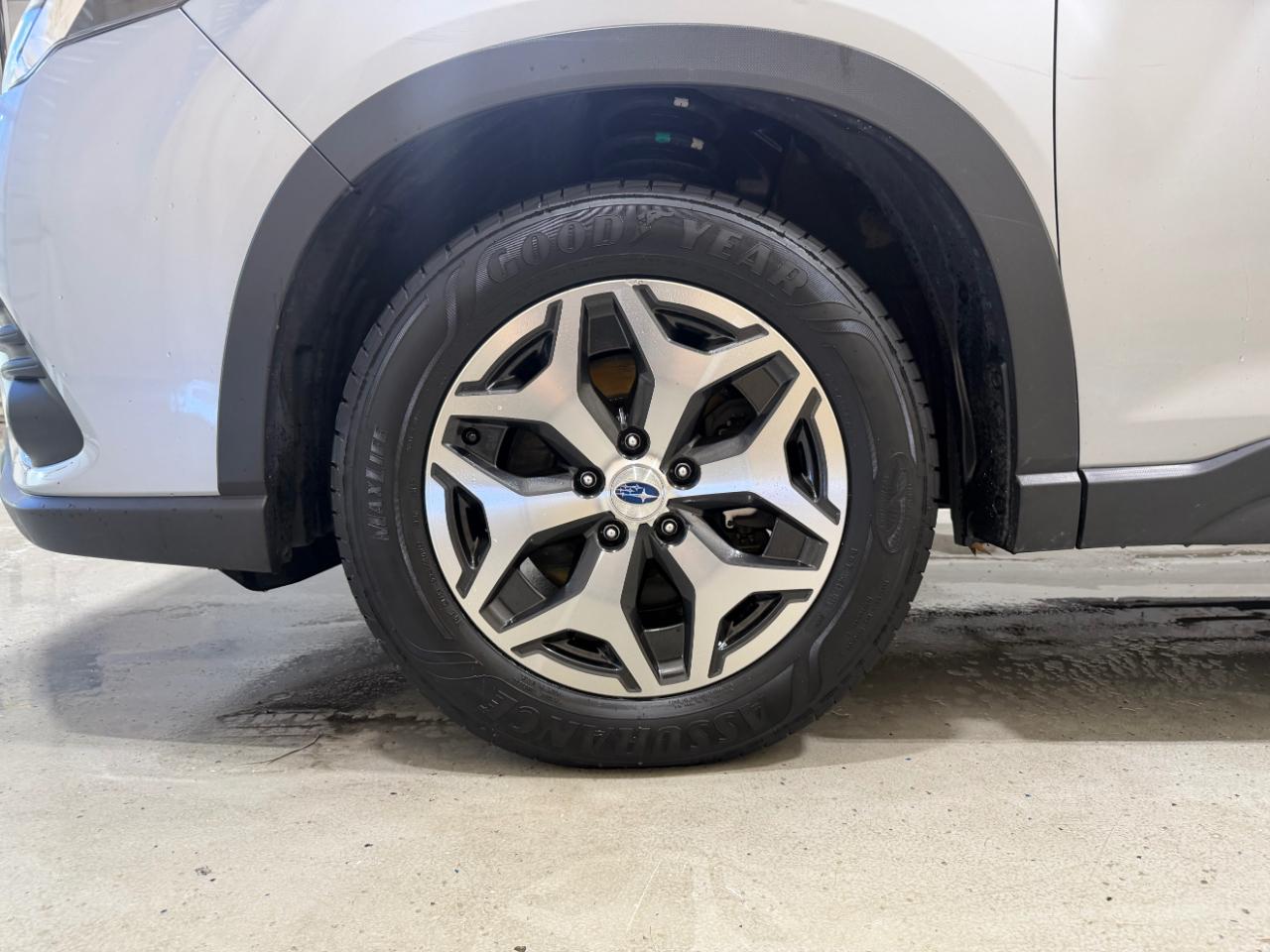 Subaru Forester Premium CVT 2023