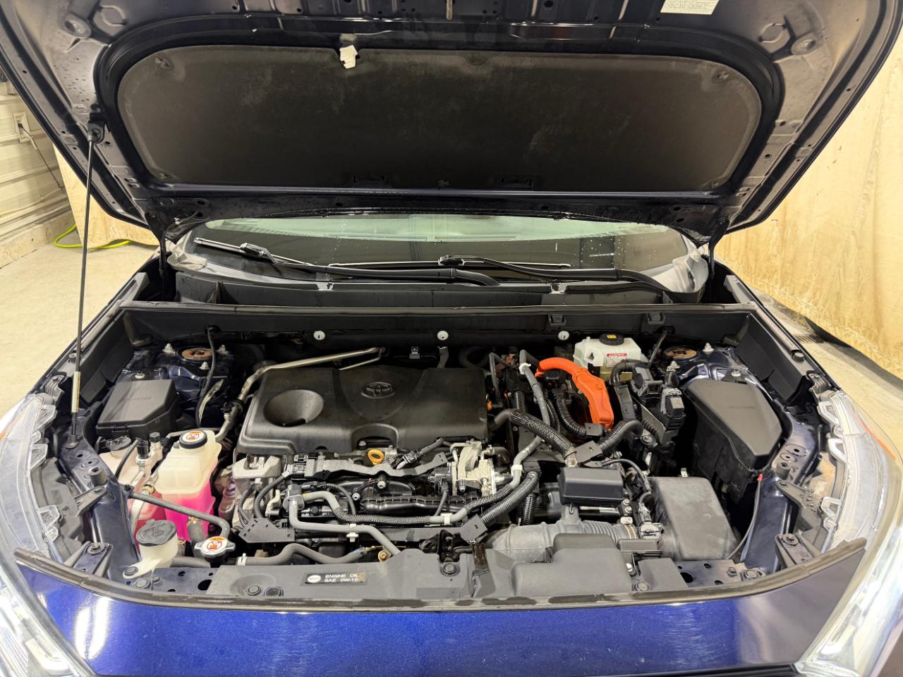 Toyota RAV4 Hybrid XLE AWD (Natl) *Ltd Avail* 2020