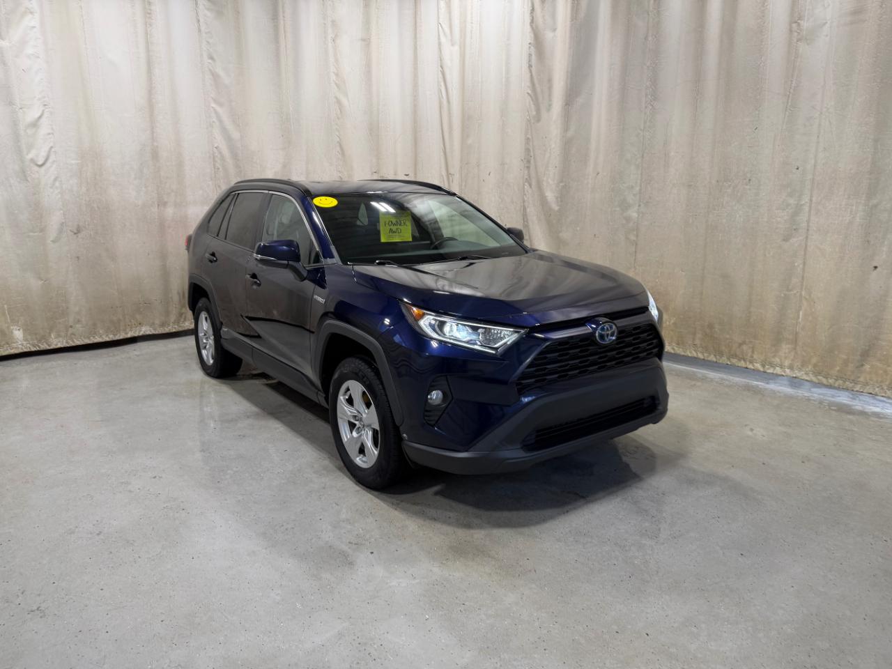 Toyota RAV4 Hybrid XLE AWD (Natl) *Ltd Avail* 2020