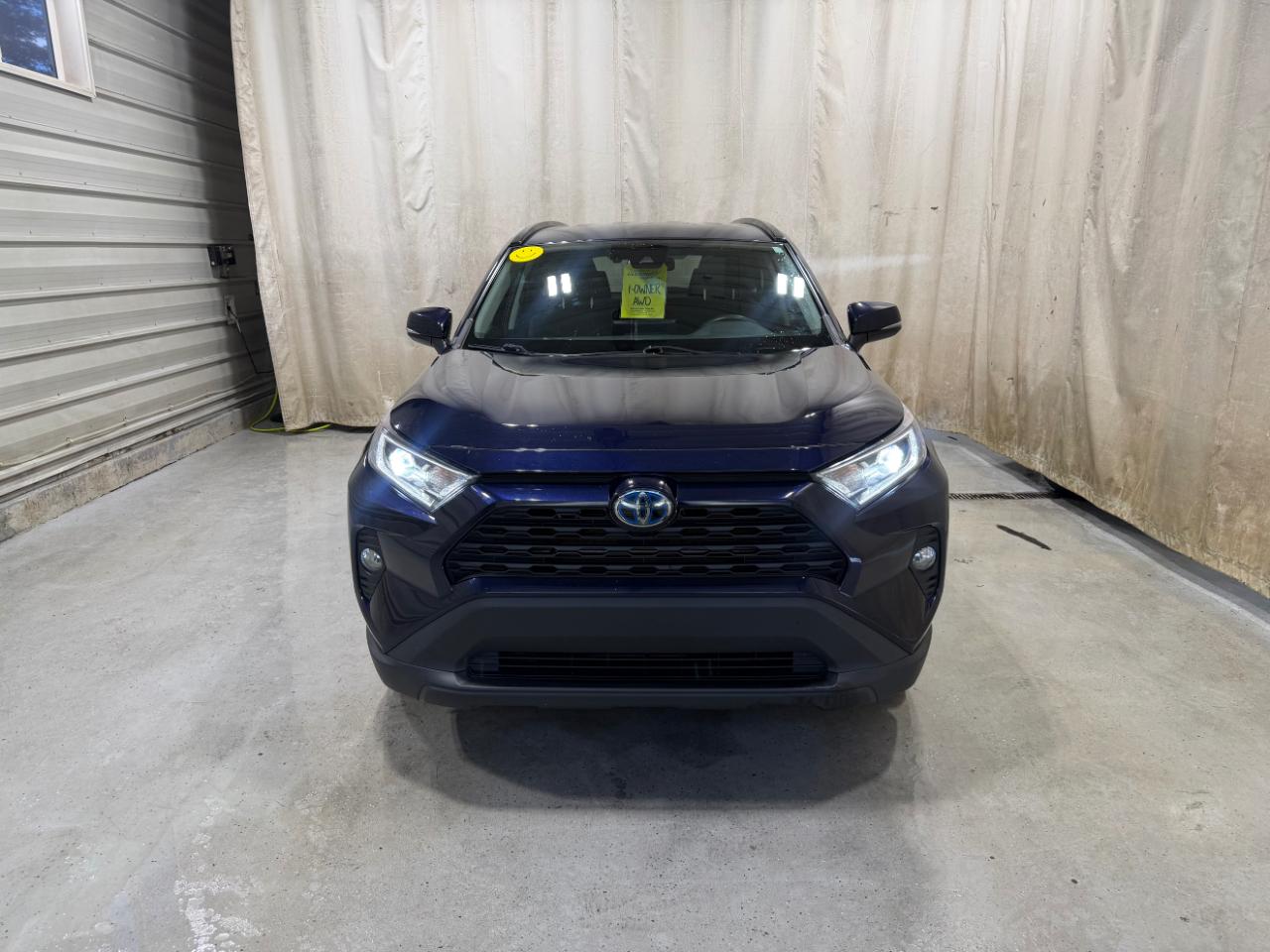 Toyota RAV4 Hybrid XLE AWD (Natl) *Ltd Avail* 2020