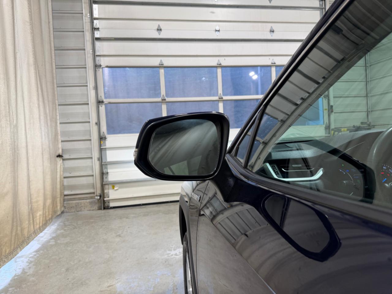 Toyota RAV4 Hybrid XLE AWD (Natl) *Ltd Avail* 2020