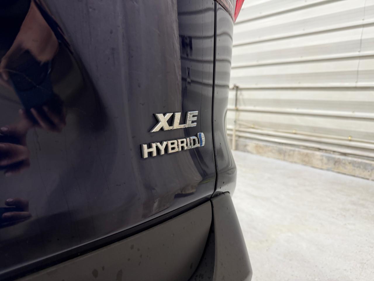 Toyota RAV4 Hybrid XLE AWD (Natl) *Ltd Avail* 2020