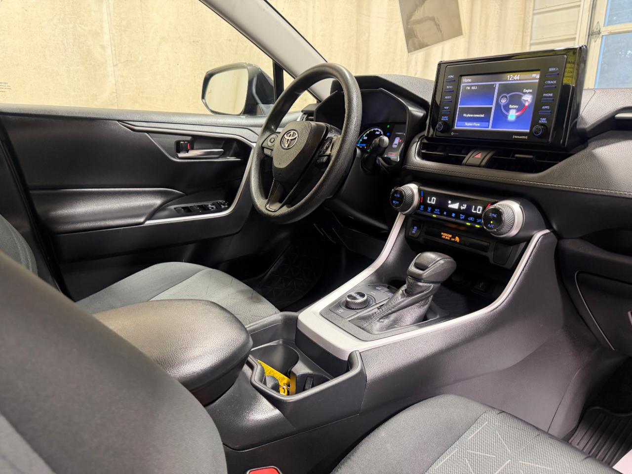 Toyota RAV4 Hybrid XLE AWD (Natl) *Ltd Avail* 2020