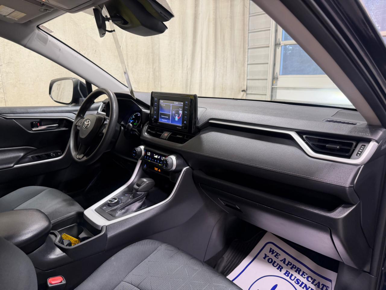 Toyota RAV4 Hybrid XLE AWD (Natl) *Ltd Avail* 2020