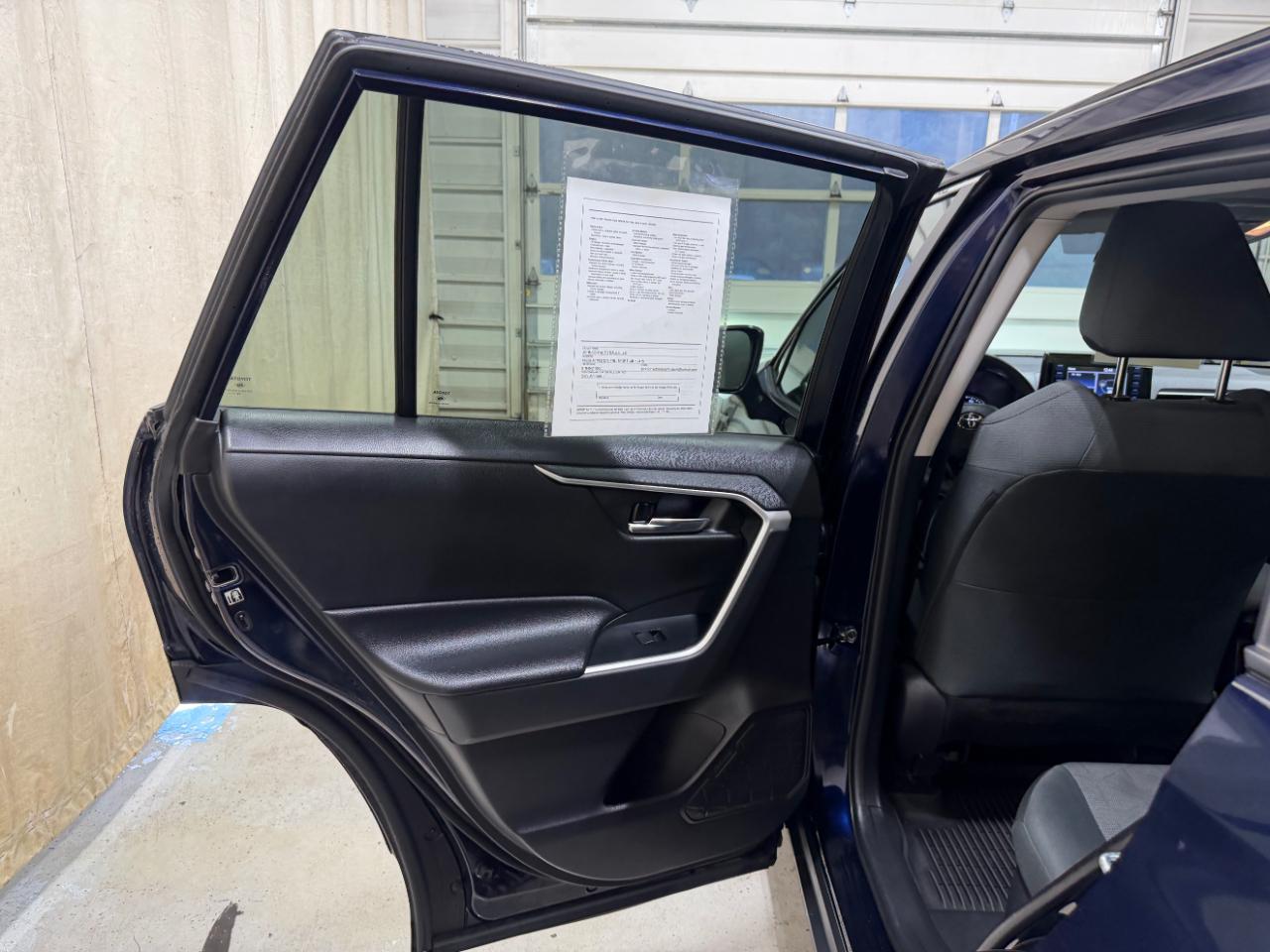 Toyota RAV4 Hybrid XLE AWD (Natl) *Ltd Avail* 2020
