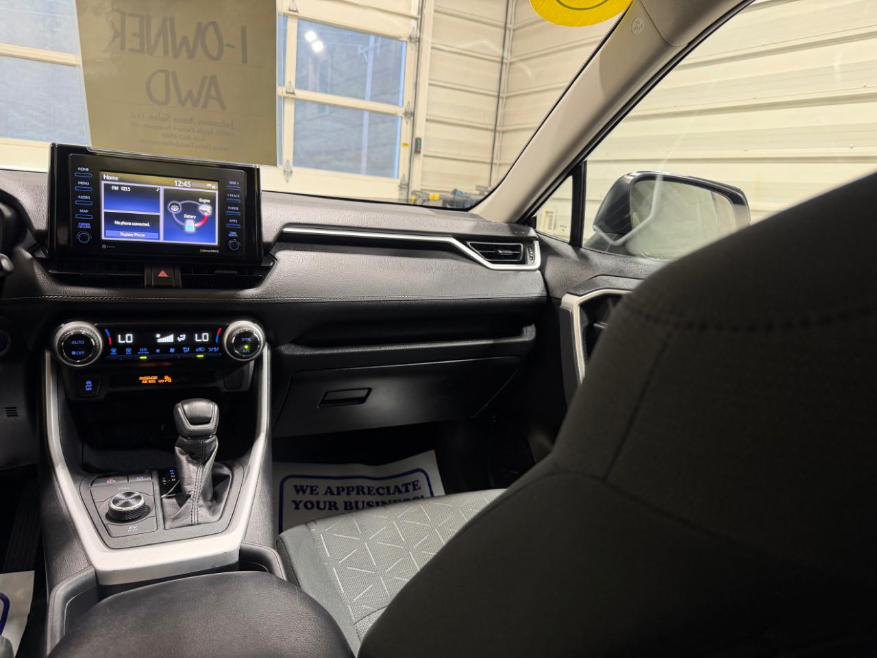 Toyota RAV4 Hybrid XLE AWD (Natl) *Ltd Avail* 2020