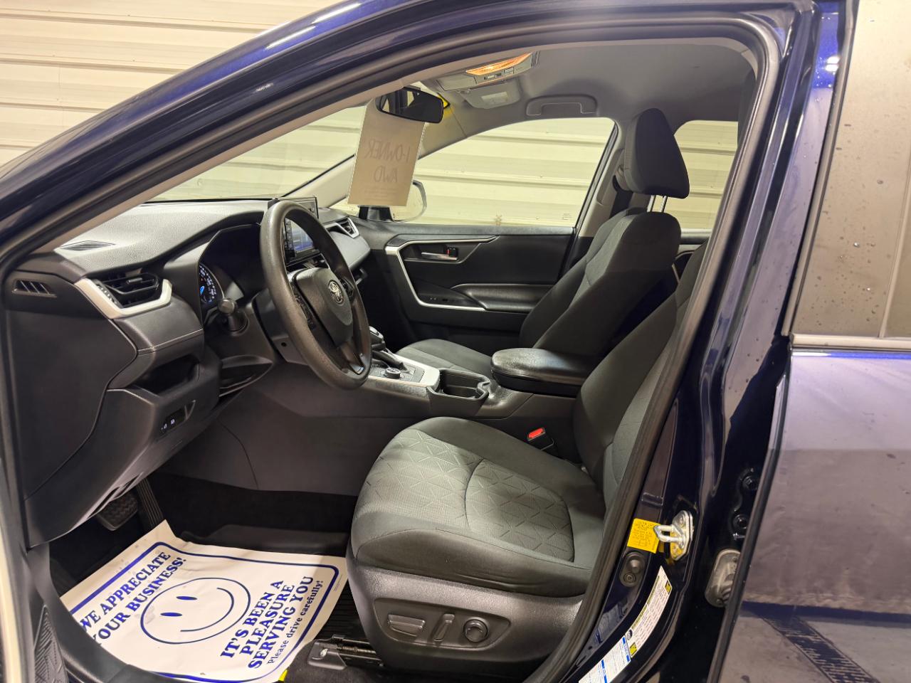 Toyota RAV4 Hybrid XLE AWD (Natl) *Ltd Avail* 2020