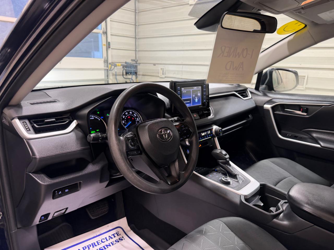 Toyota RAV4 Hybrid XLE AWD (Natl) *Ltd Avail* 2020