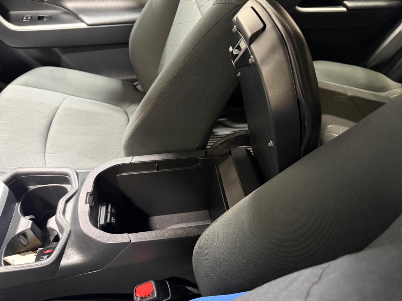 Toyota RAV4 Hybrid XLE AWD (Natl) *Ltd Avail* 2020