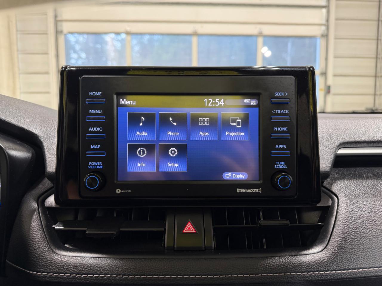 Toyota RAV4 Hybrid XLE AWD (Natl) *Ltd Avail* 2020
