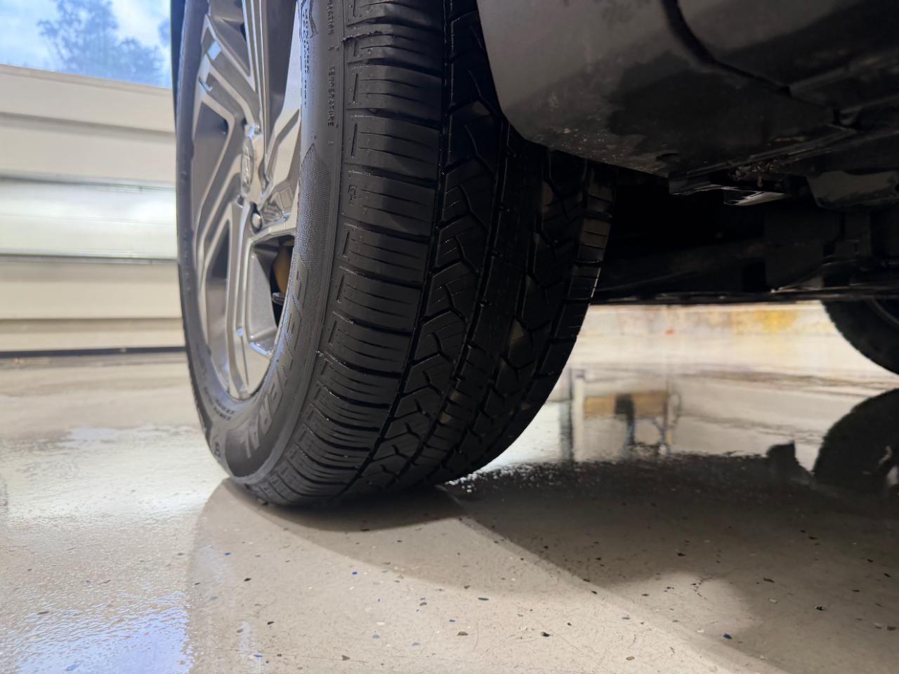 Hyundai Santa Fe SE AWD 2023