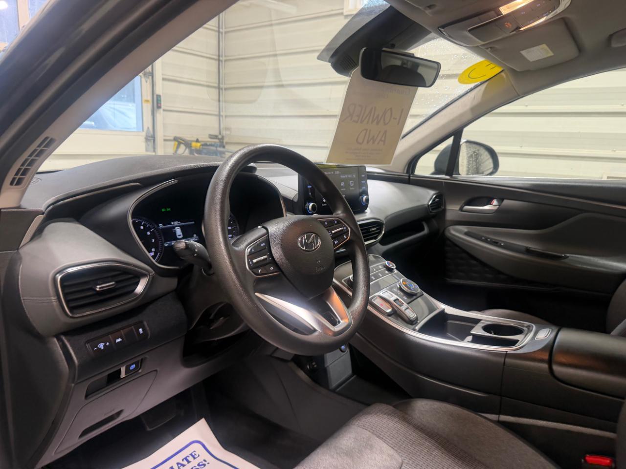 Hyundai Santa Fe SE AWD 2023