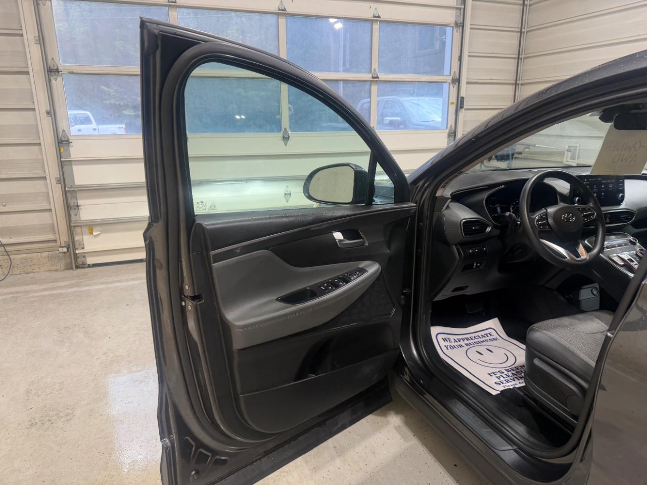 Hyundai Santa Fe SE AWD 2023