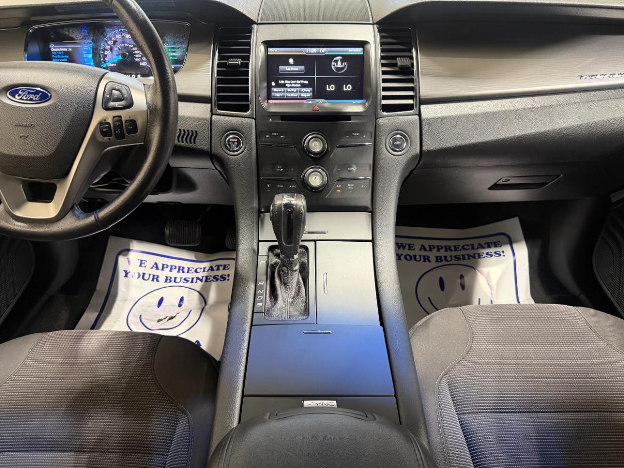 Ford Taurus 4dr Sdn SEL AWD 2015