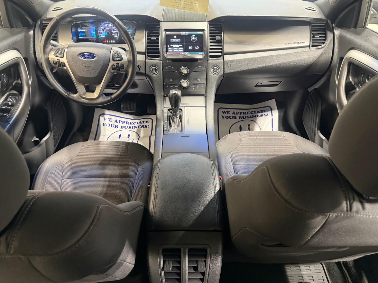 Ford Taurus 4dr Sdn SEL AWD 2015