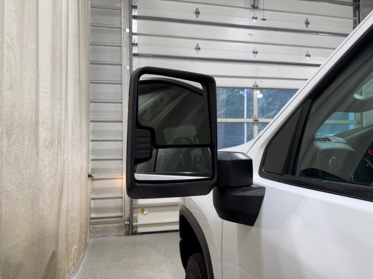 Chevrolet Silverado 2500HD 4WD Double Cab 149" Work Truck 2023