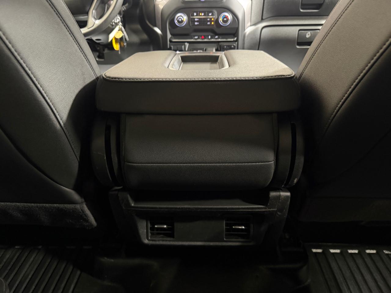 Chevrolet Silverado 2500HD 4WD Double Cab 149" Work Truck 2023