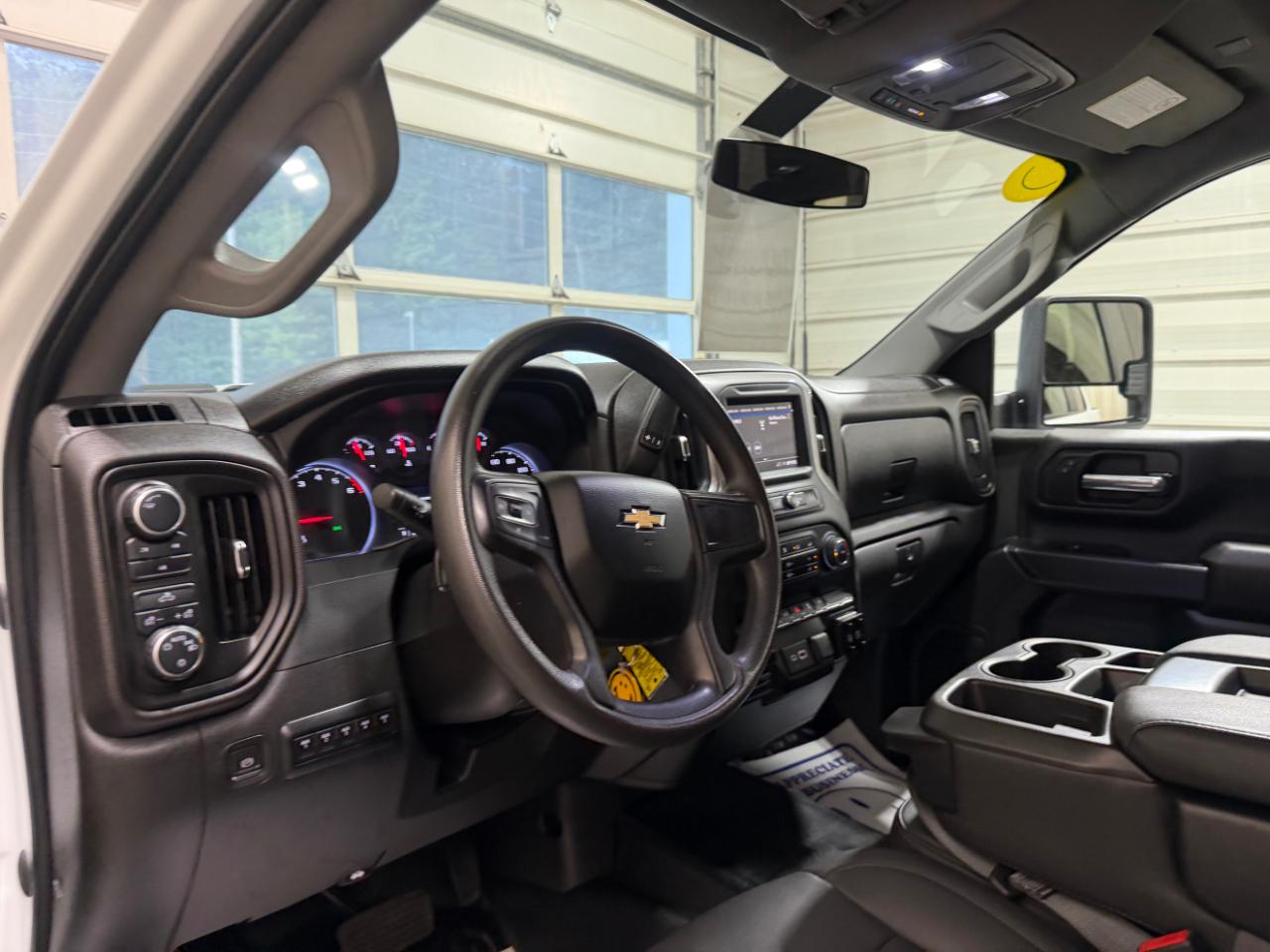 Chevrolet Silverado 2500HD 4WD Double Cab 149" Work Truck 2023