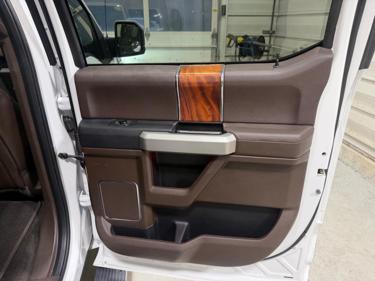 Ford F-150 King Ranch 4WD SuperCrew 5.5' Box 2017