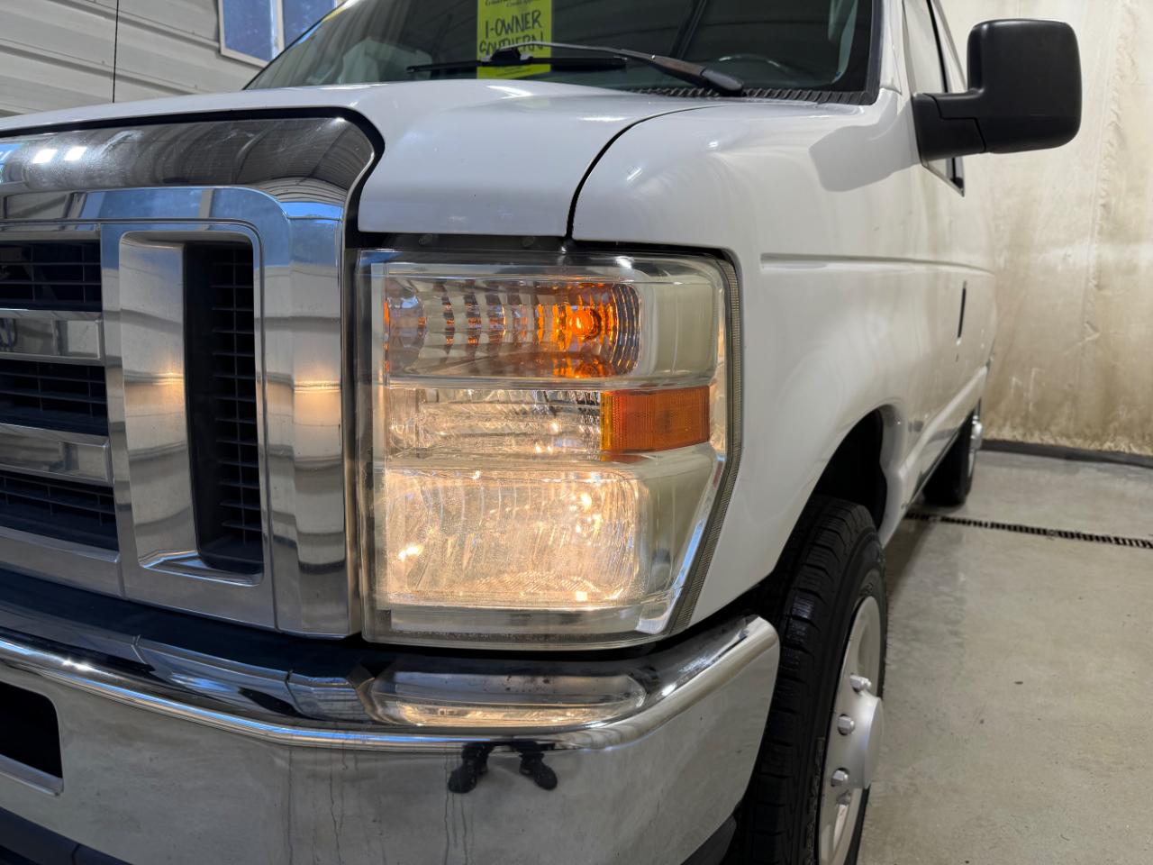 Ford Econoline Cargo Van E-150 Commercial 2012