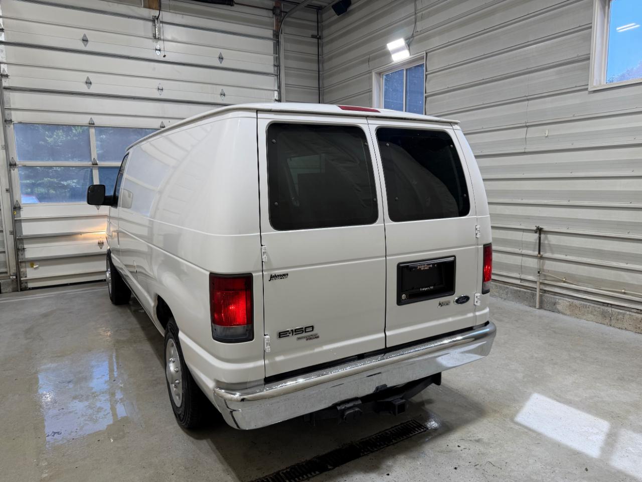 Ford Econoline Cargo Van E-150 Commercial 2012
