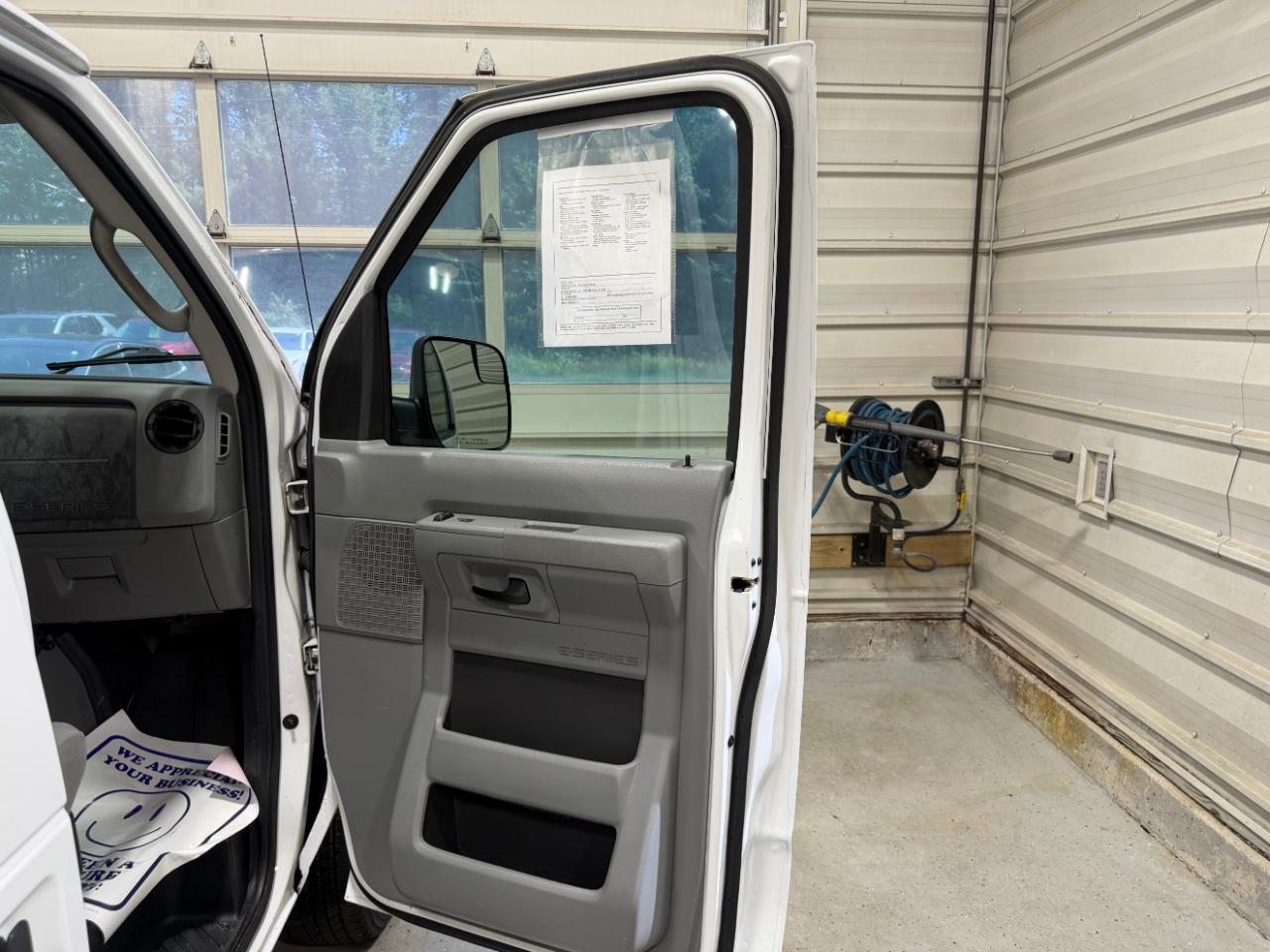 Ford Econoline Cargo Van E-150 Commercial 2012