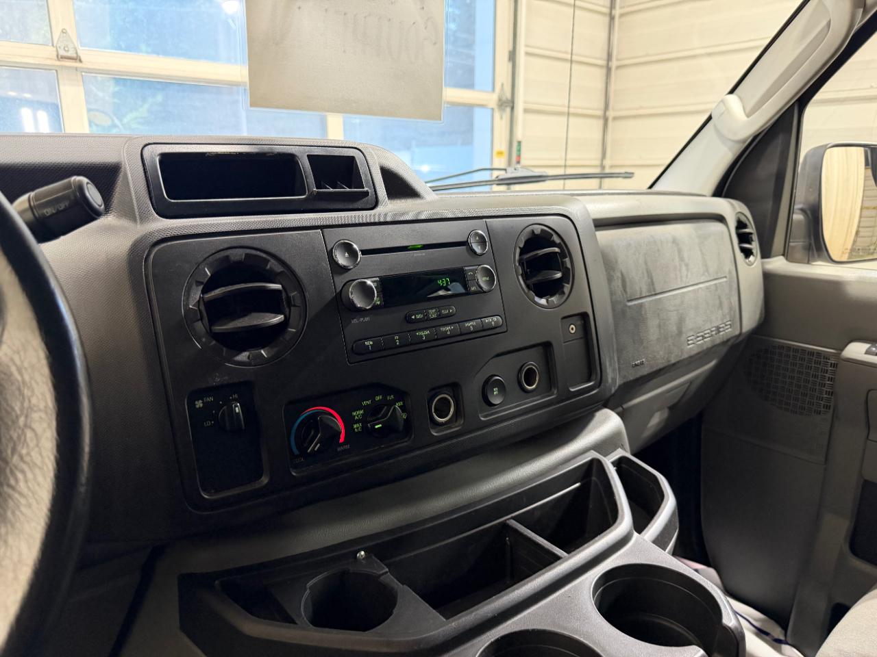 Ford Econoline Cargo Van E-150 Commercial 2012