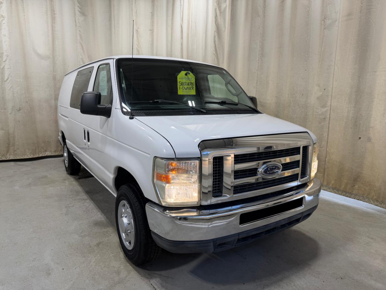 Ford Econoline Cargo Van E-150 Commercial 2011