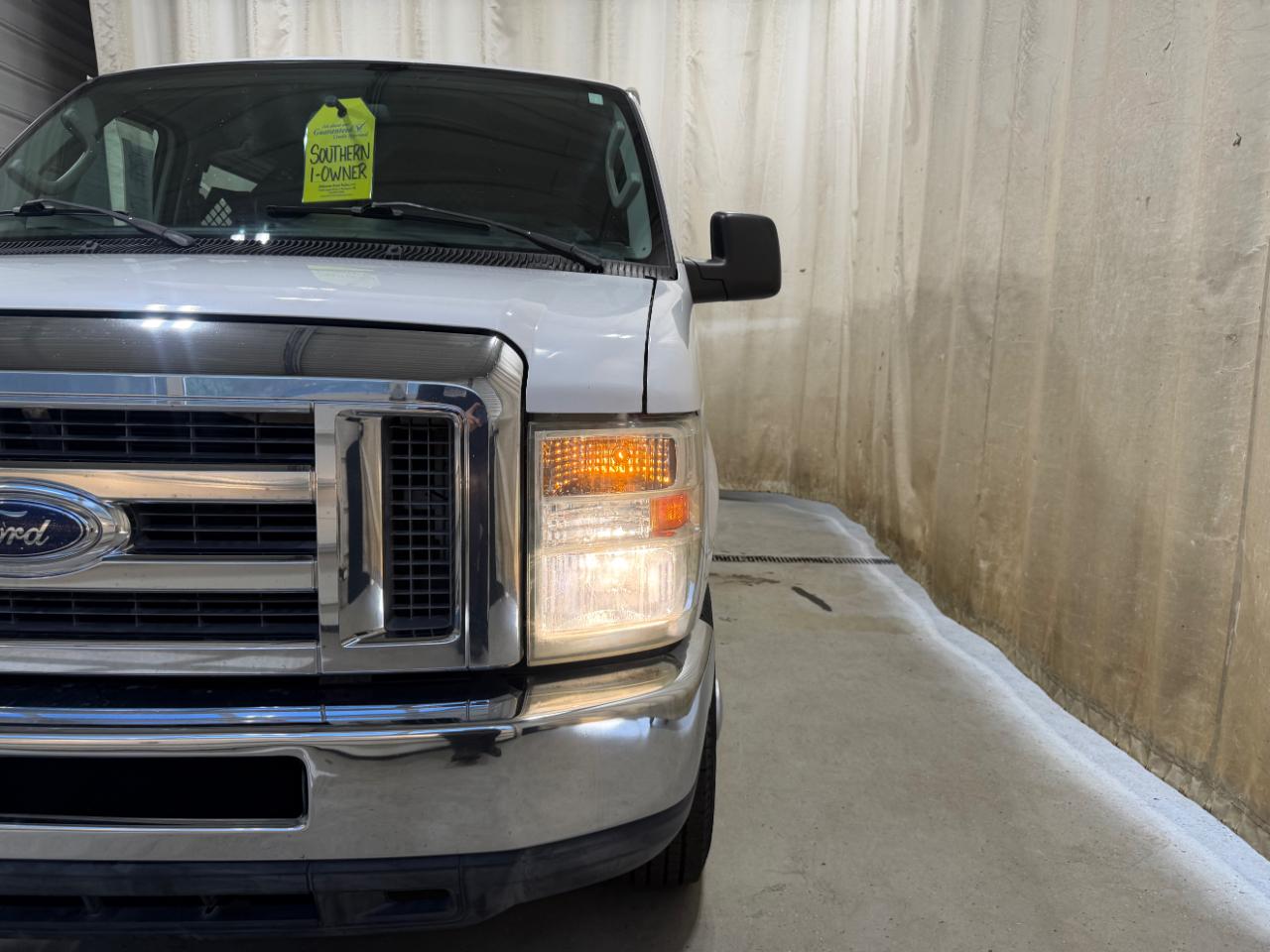 Ford Econoline Cargo Van E-150 Commercial 2011
