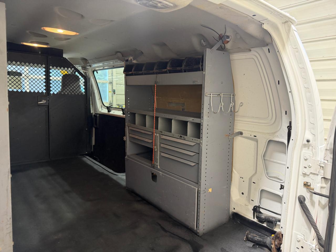 Ford Econoline Cargo Van E-150 Commercial 2011