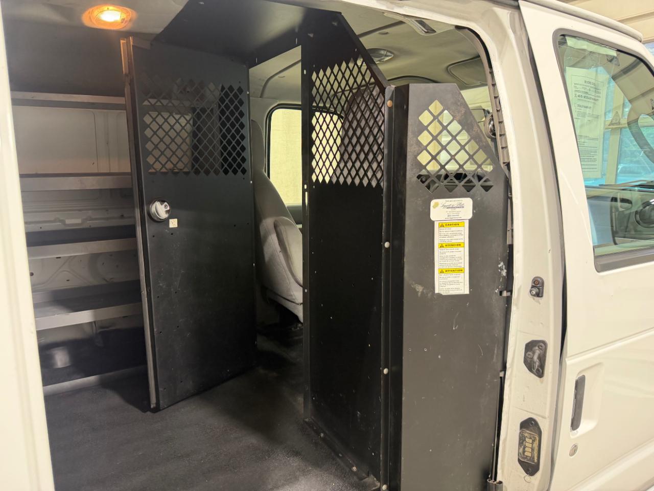 Ford Econoline Cargo Van E-150 Commercial 2011